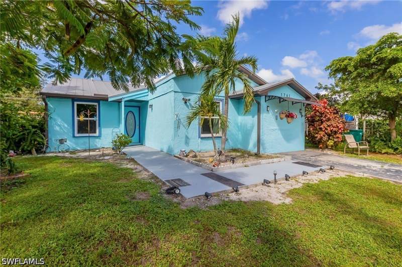 3 bedroom SingleFamilyResidence at 1761 45th St SW, Golden Gate City, Naples — photo 2