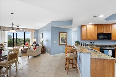 5793 Cape Harbour Dr 620, Cape Coral FL - photo 8 of 44