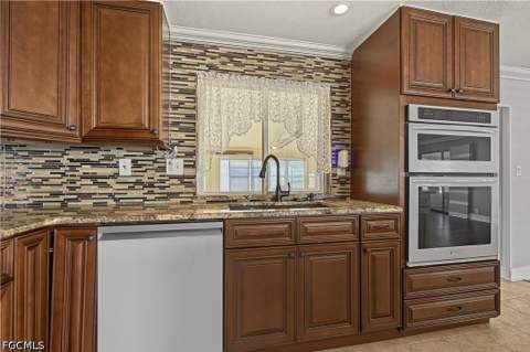 16026 Citron Way, North Fort Myers FL - photo 6 of 46