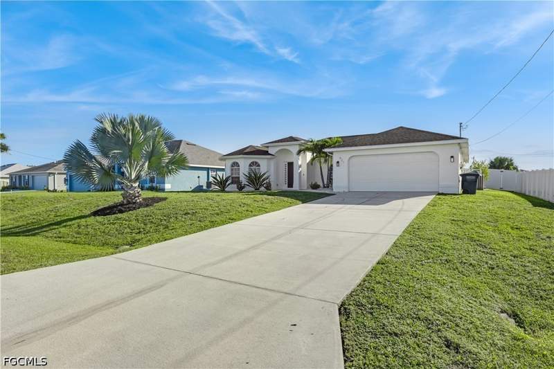4 bedroom SingleFamilyResidence at 921 NW 8th Pl, Cape Coral, Cape Coral — photo 4