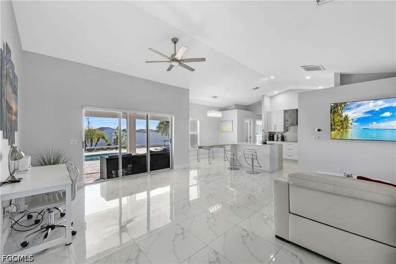 4 bedroom SingleFamilyResidence at 921 NW 8th Pl, Cape Coral, Cape Coral — photo 5