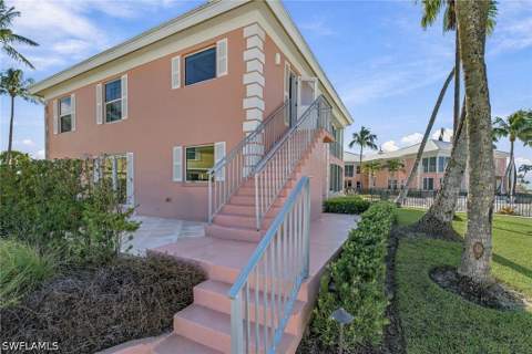 2401 Gulf Shore Blvd N 8, Naples FL - photo 15 of 24