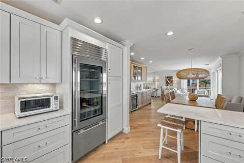 2401 Gulf Shore Blvd N 8, Naples FL - photo 9 of 24