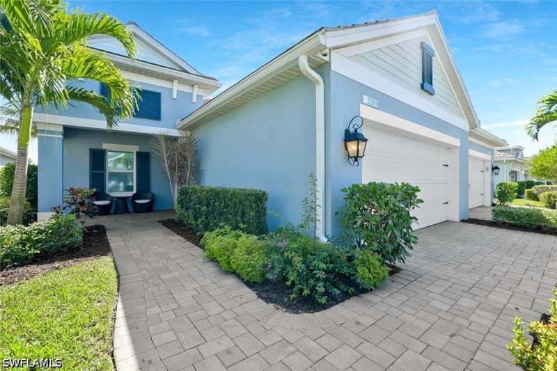 3 bedroom Attached at 2291 Marquesa Cir, Marquesa Isles Of Naples, Naples — photo 1