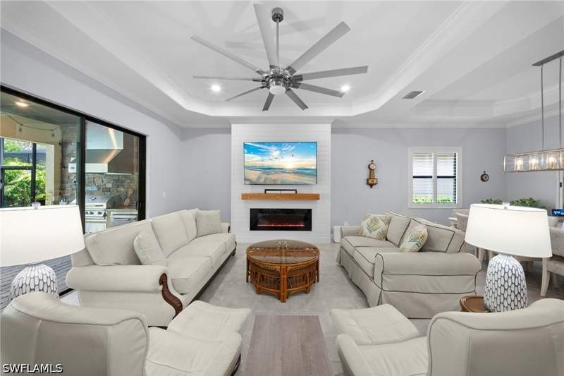 4 bedroom SingleFamilyResidence at 17160 Galway Run, Bonita National Golf And Country Club, Bonita Springs — photo 2