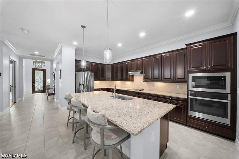 4 bedroom SingleFamilyResidence at 17160 Galway Run, Bonita National Golf And Country Club, Bonita Springs — photo 3