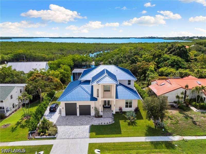 5 bedroom SingleFamilyResidence at 1861 Dogwood Dr, Marco Island, Marco Island — photo 3