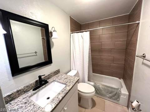 883 Coconut Cir E, Naples FL - photo 13 of 16