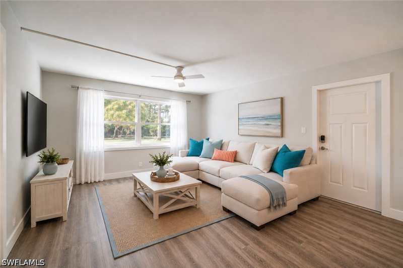 2 bedroom Condominium at 975 9th Ave S 11, Bayview, Naples — photo 1