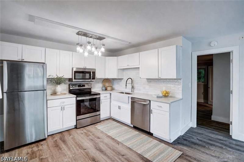 2 bedroom Condominium at 975 9th Ave S 11, Bayview, Naples — photo 3