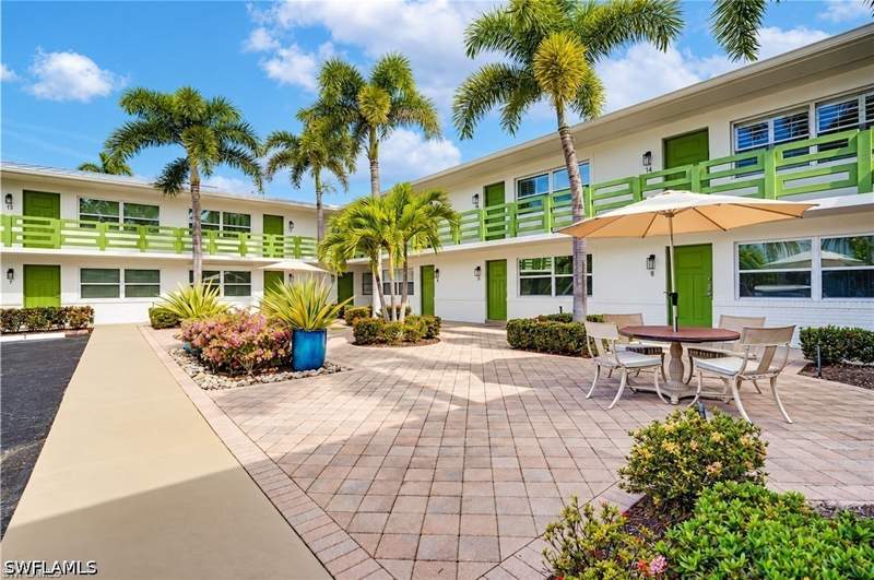 2 bedroom Condominium at 975 9th Ave S 11, Bayview, Naples — photo 5