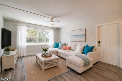 975 9th Ave S 11, Naples FL - photo 8 of 17