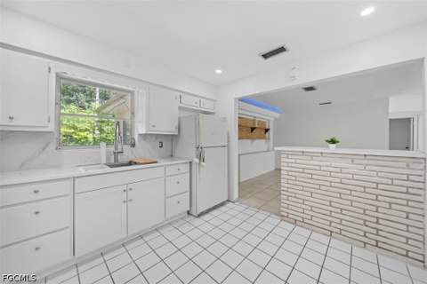 4051 Rainbow Dr, Fort Myers FL - photo 8 of 22
