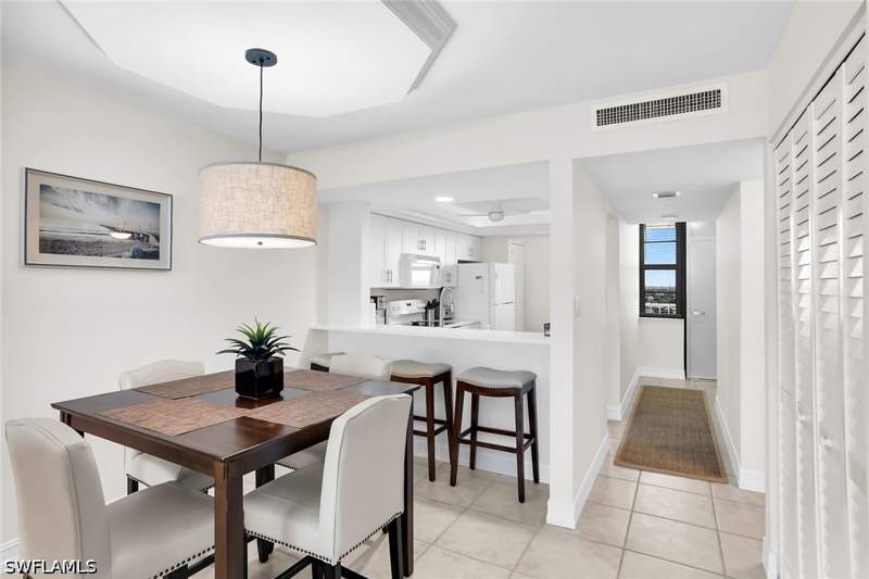 2 bedroom Condominium at 440 Seaview Ct 1602, South Seas, Marco Island — photo 3