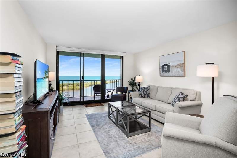 2 bedroom Condominium at 440 Seaview Ct 1602, South Seas, Marco Island — photo 4
