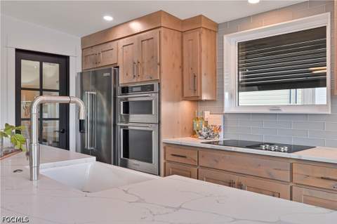 17731 Canal Cove Ct, Fort Myers Beach FL - photo 10 of 49