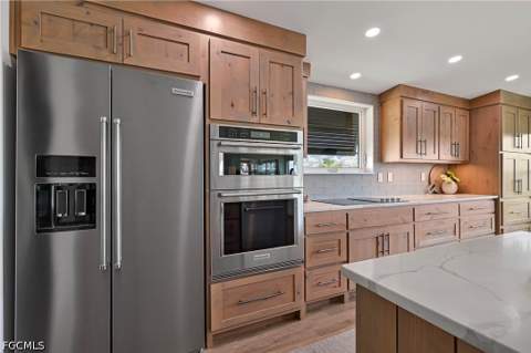 17731 Canal Cove Ct, Fort Myers Beach FL - photo 13 of 49