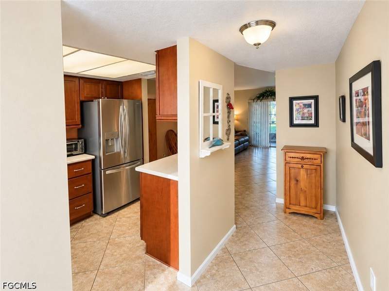 2 bedroom Condominium at 1210 Hall Rd 204, Country Pines Condo, North Fort Myers — photo 2