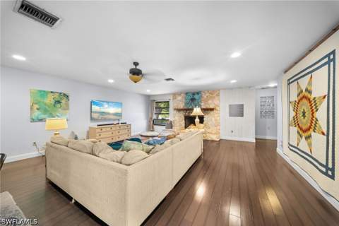 347 Country Club Ln, Naples FL - photo 16 of 50