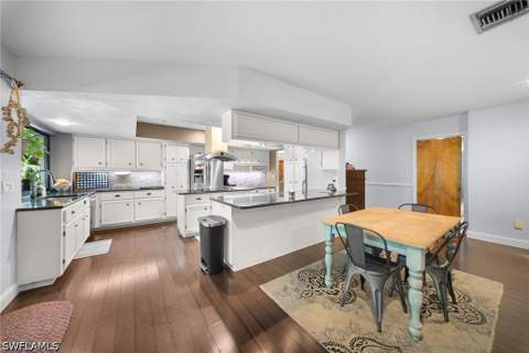 347 Country Club Ln, Naples FL - photo 19 of 50