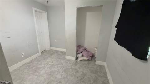 1004 E Jersey Rd, Lehigh Acres FL - photo 6 of 12