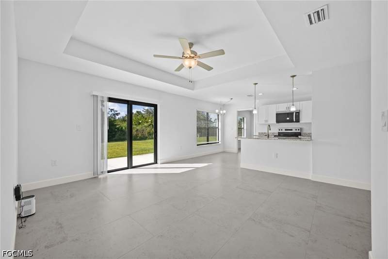 3 bedroom SingleFamilyResidence at 3305 40th St W, Lehigh Acres, Lehigh Acres — photo 3