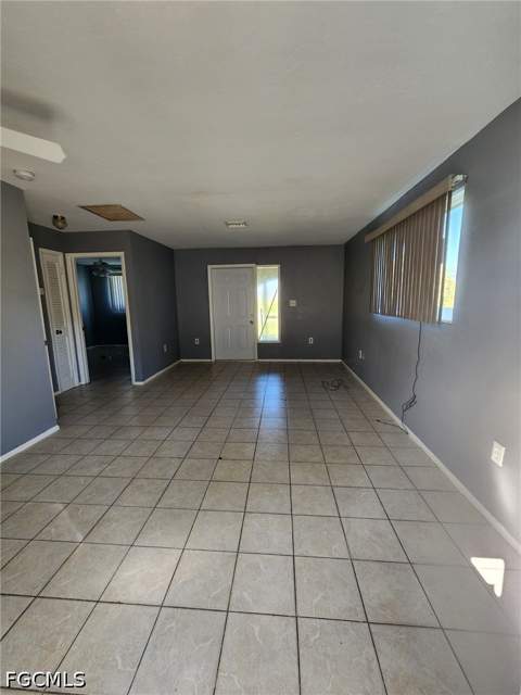 4927 Coronado Pkwy 1-4, Cape Coral FL - photo 6 of 13
