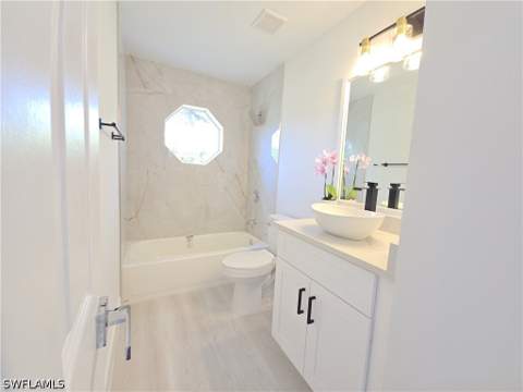 687 Grove Dr, Naples FL - photo 14 of 36