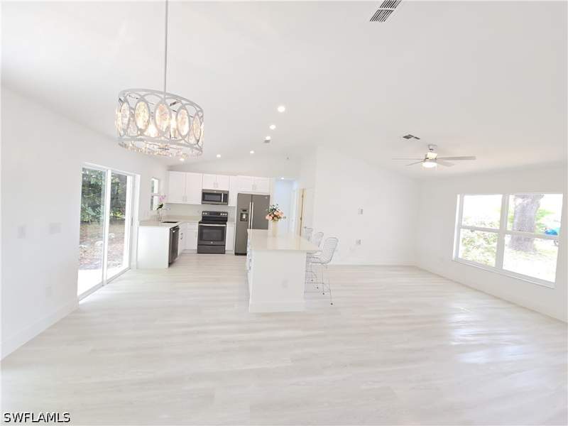 3 bedroom SingleFamilyResidence at 687 Grove Dr, Orange Tree, Naples — photo 4