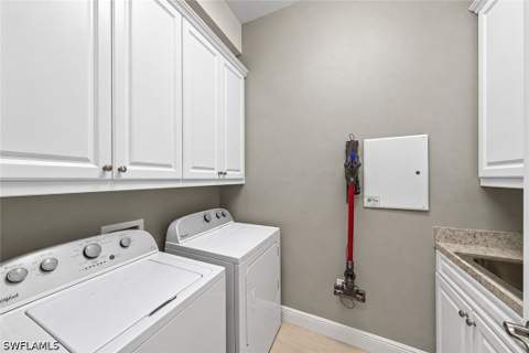 12702 Astor Pl, Fort Myers FL - photo 24 of 36