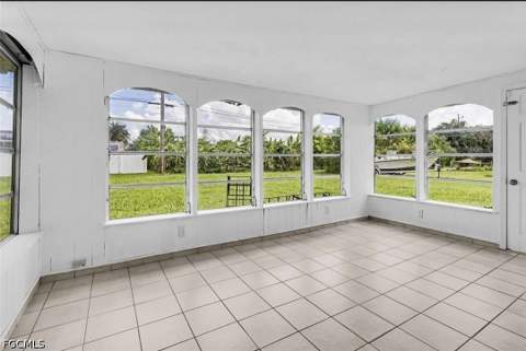 213 SE 47th St, Cape Coral FL - photo 7 of 14