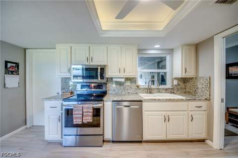 5574 Hamlet Ln, Fort Myers FL - photo 12 of 50