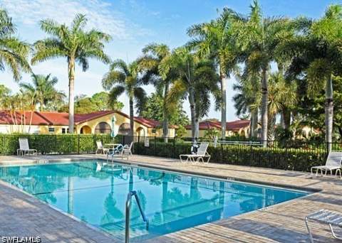 1084 Forest Lakes Dr 206, Naples FL - photo 21 of 24
