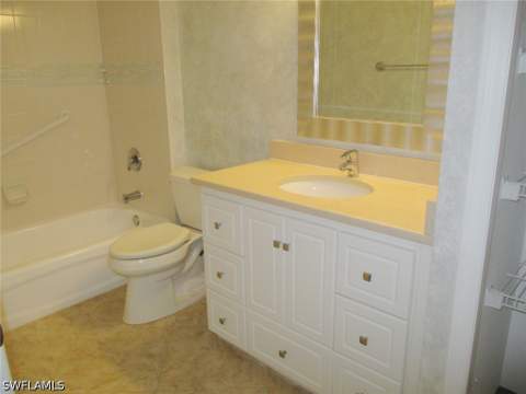 5235 Birmingham Dr 102, Naples FL - photo 17 of 24