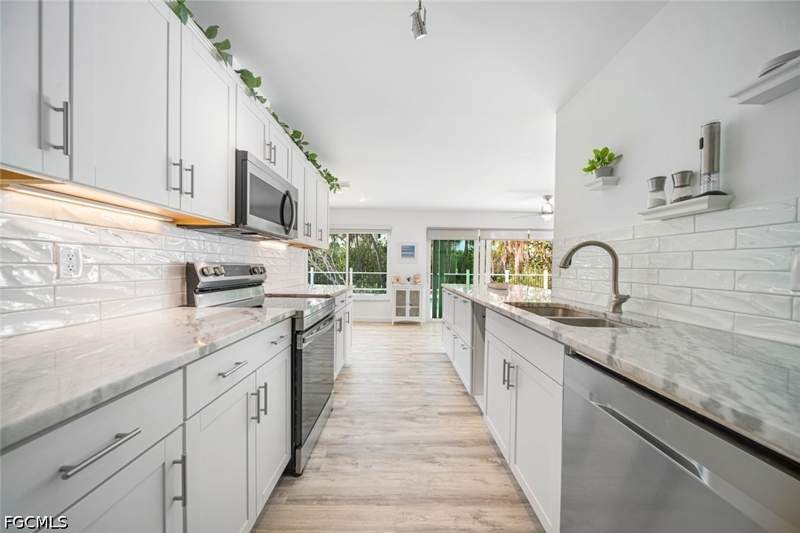 2 bedroom SingleFamilyResidence at 4639 Brainard Bayou Rd, Sanibel Bayous, Sanibel — photo 2