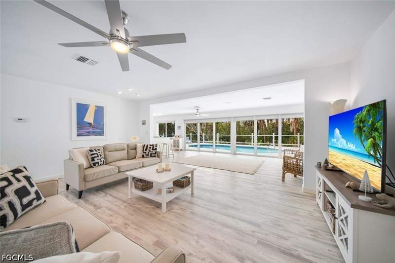 2 bedroom SingleFamilyResidence at 4639 Brainard Bayou Rd, Sanibel Bayous, Sanibel — photo 3