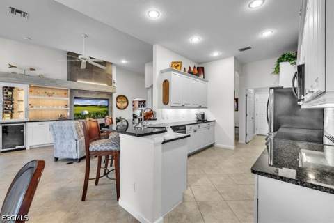 3910 Lakeview Isle Ct, Fort Myers FL - photo 19 of 69