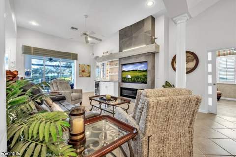 3910 Lakeview Isle Ct, Fort Myers FL - photo 9 of 69