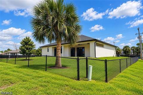 2416 NE 24th Ave, Cape Coral FL - photo 6 of 50