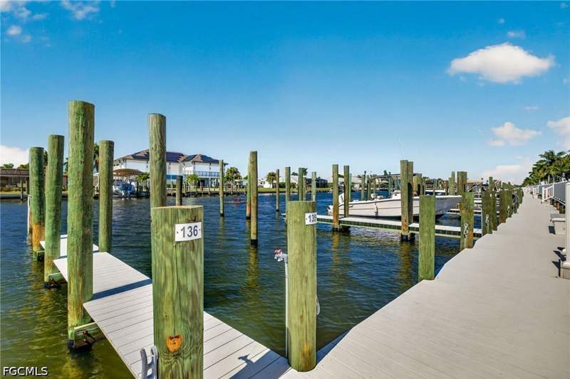 2 bedroom Condominium at 18056 San Carlos Blvd 168, Boardwalk Caper, Fort Myers Beach — photo 3