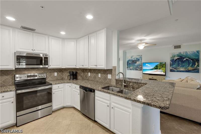 3 bedroom Condominium at 28050 Cookstown Ct 2704, Bonita National Golf And Country Club, Bonita Springs — photo 2