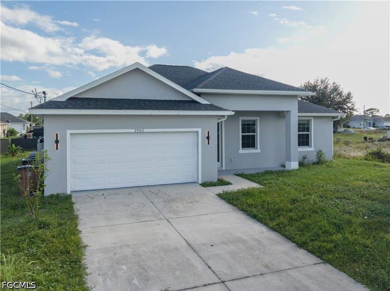 3 bedroom SingleFamilyResidence at 2903 26th St SW, Lehigh Acres, Lehigh Acres — photo 2