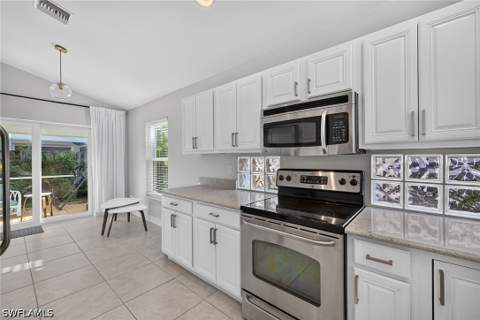 3516 Magenta Ct 15, Naples FL - photo 11 of 33