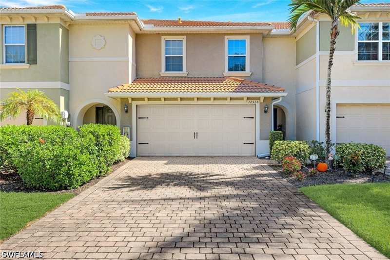 3 bedroom Townhouse at 12525 Hammock Cove Blvd, Hammock Cove, Fort Myers — photo 1