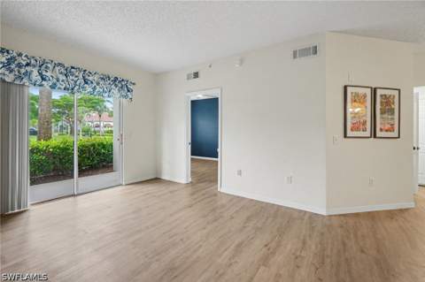 15585 Ocean Walk Cir 101, Fort Myers FL - photo 9 of 38