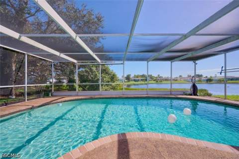 208 S Lake Dr, Lehigh Acres FL - photo 19 of 28