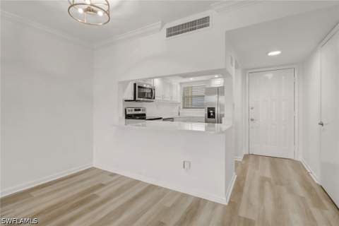 21 High Point Cir E 504, Naples FL - photo 8 of 24