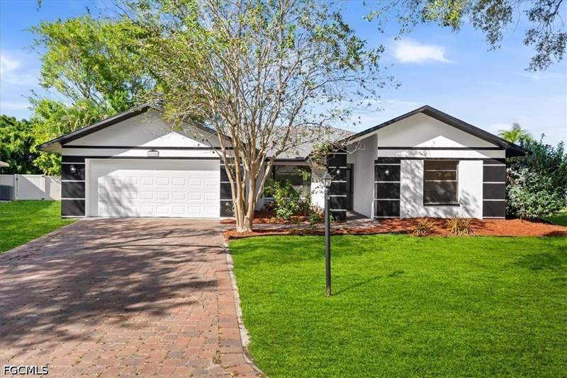 4 bedroom SingleFamilyResidence at 18906 Cypress View Dr, Cypress Chase, Fort Myers — photo 3