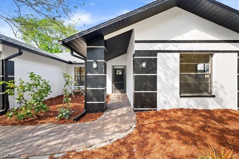 4 bedroom SingleFamilyResidence at 18906 Cypress View Dr, Cypress Chase, Fort Myers — photo 5