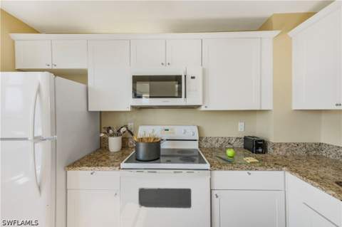 380 Seaview Ct 411, Marco Island FL - photo 13 of 47